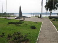 Spomenik crvenoarmejcima u selu Miluitinovac kod Kladova