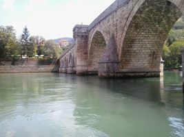 Kao vezir Mehmed paša je 1566. godine naredio gradnju mosta na Drini. Postavio je za upravitelja gradnje Abidagu, nemilosrdnog izvršioca pašinih naređenja.